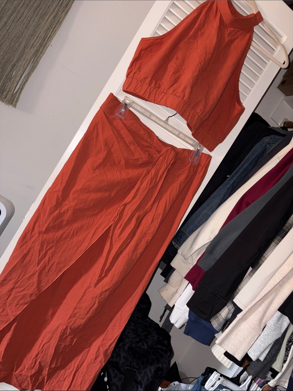 2pc Set (SKIRT AND CROPPED TOP)
